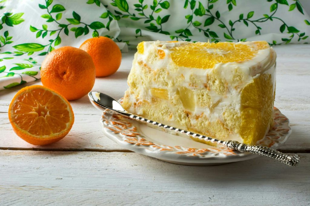 Quando il dolce si fa agrumato: torta paradiso soffice al fresco aroma d’arancia